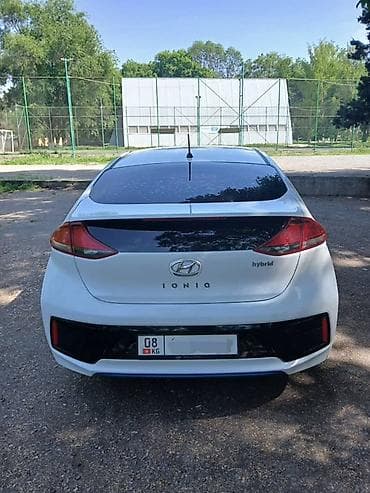 gac aion y 2025: Hyundai Ioniq: 2018 г., 1.6 л, Автомат, Гибрид, Хэтчбэк — 2