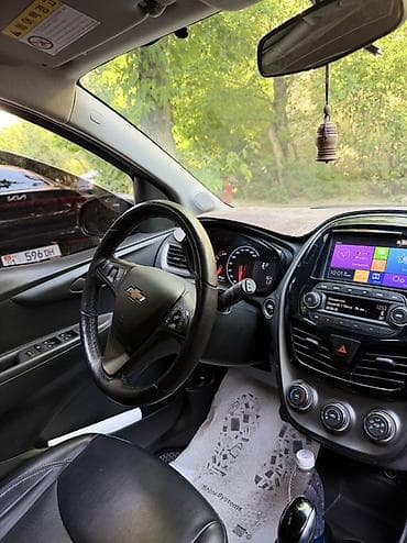 Продажа авто: Chevrolet Spark: 2018 г., 1 л, Автомат, Бензин, Хэтчбэк — 4