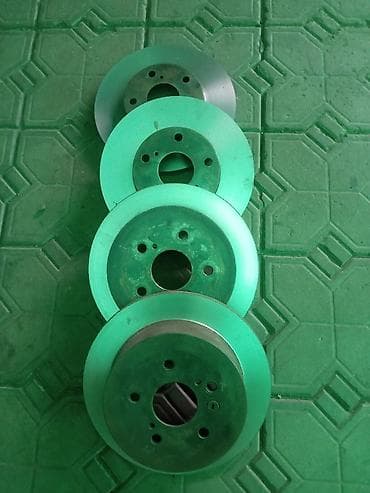 Задний тормозной диск Toyota 2004 г., Япония