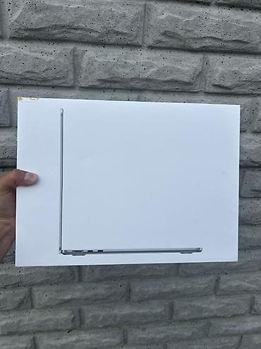 apple macbook air: Продаю MacBook Air M2 13.6" Характеристики: • 8 GB RAM • 512 GB SSD — 3
