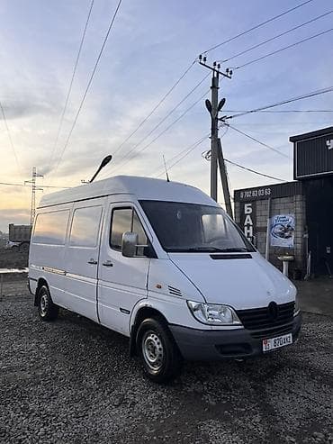 Легкий грузовик, Mercedes-Benz