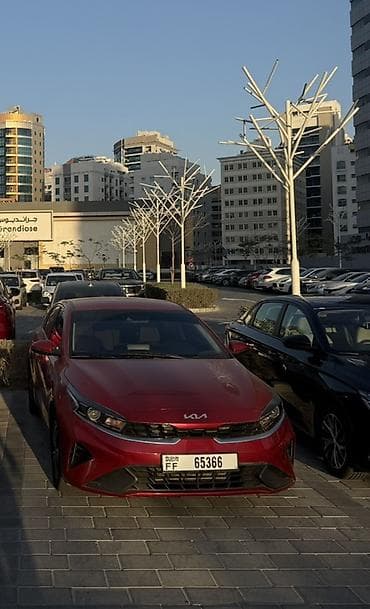 lada 2105: Kia Cerato: 2022 г., Автомат, Бензин, Седан — 1