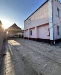 Үйдү ижарага алам: Үй, 160 кв. м, 6 бөлмө, Менчик ээси — 3