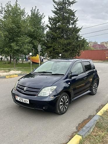 боковое: Toyota Ist: 2002 г., 1.5 л, Автомат, Бензин, Хэтчбэк — 2
