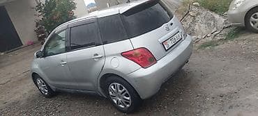 баа: Toyota Ist: 2003 г., 1.5 л, Автомат, Бензин, Хетчбек — 5