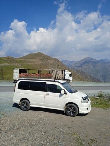 Honda Stepwgn: 2003 г., 2 л, Автомат, Бензин, Минивэн