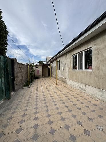 кыргыз недвижимости: ✨ Продаётся дом в с. Сокулук ✨ 🏡 Характеристики: • Участок - 7 соток — 4