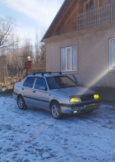 вента 1992: Volkswagen Vento: 1992 г., 1.8 л, Механика, Бензин, Седан — 4