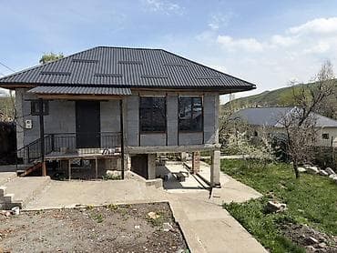 70 сом: Дом с видом на горы, артезианская вода постоянная с большим напором — 1