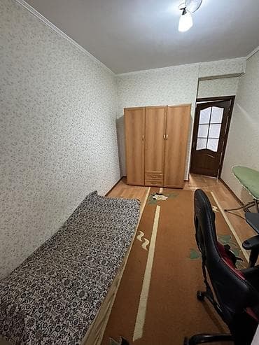 кушетка аренда: Комната в квартире Уютная небольшая комната прямоугольной формы — 2