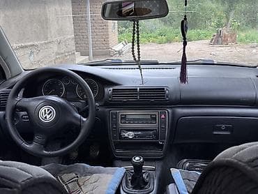 Volkswagen Passat: 2001 г., 2 л, Механика, Бензин, Седан — 2