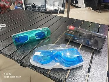 Очки для плавания. Плавательные очки в спортивном магазине