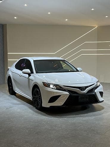 corolla 2016: Toyota Camry: 2018 г., 2.5 л, Автомат, Бензин, Седан — 3