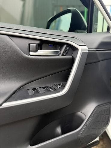 m111 2 2: Toyota RAV4: 2022 г., 2.5 л, Автомат, Гибрид, Кроссовер — 6