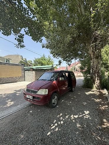 машина на 300000: Honda Stepwgn: 2001 г., Механика, Бензин, Минивэн — 4