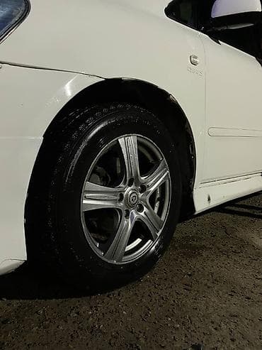 bwm e 34: Toyota Ipsum: 2001 г., 2.4 л, Автомат, Бензин, Минивэн — 10