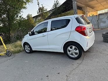 step 2: Chevrolet Spark: 2018 г., 1 л, Вариатор, Бензин, Хэтчбэк — 5