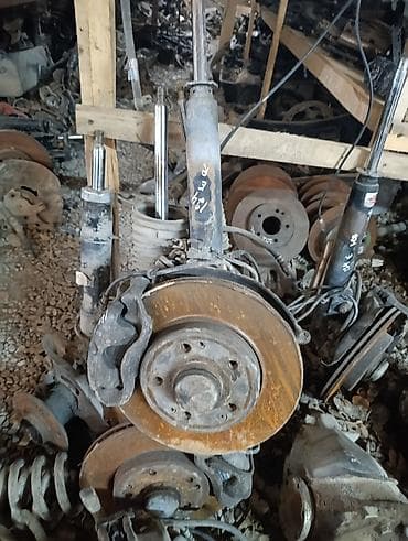 набор ключей для автомобиля б у: Передние и задние поворотные кулаки/ступичные узлы в сборе с — 1