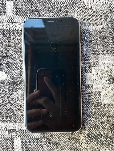 iphone 4: IPhone 11, Б/у, 64 ГБ, Белый, Чехол, Кабель, 74 % — 2