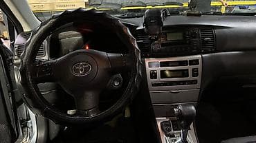 coroll: Toyota Corolla: 2005 г., 1.5 л, Автомат, Бензин, Хэтчбэк — 5