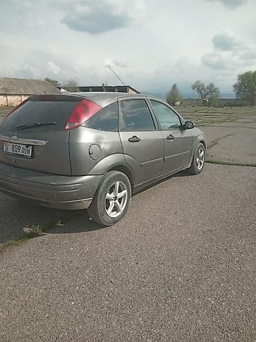 lexus es 2004: Ford Focus: 2002 г., Хэтчбэк — 4