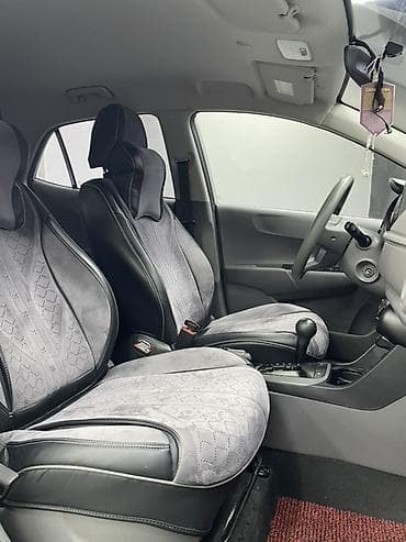 lada vesta: Kia Picanto: 2018 г., Автомат, Бензин, Хэтчбэк — 3