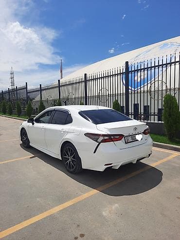 Унаа сатуу: Toyota Camry: 2022 г., 2.5 л, Автомат, Бензин, Седан — 3
