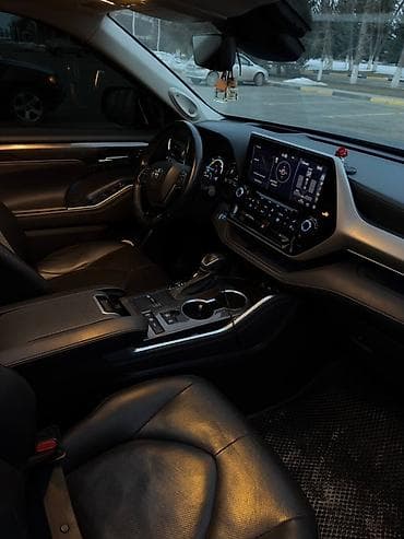 фара мазда 323: Toyota Highlander: 2021 г., 2.5 л, Автомат, Гибрид, Кроссовер — 7