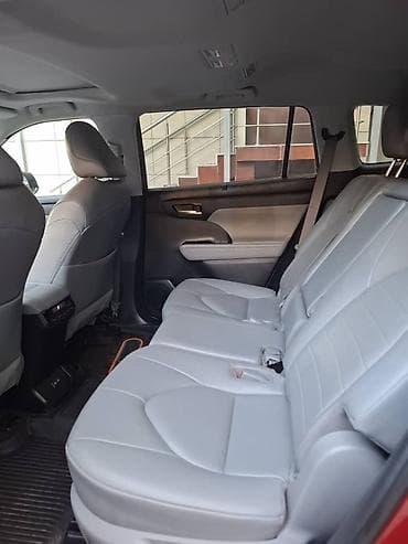 h: Toyota Grand Highlander: 2023 г., Кроссовер — 6