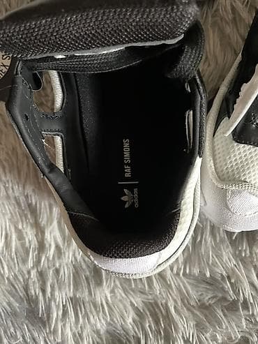 Жеке буюмдар: Эркектердин кроссовкасы, 41, Adidas, Жаңы, түсү - Кара — 3
