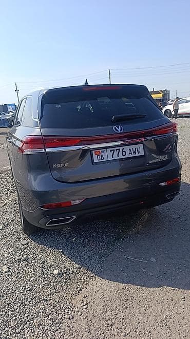 e2 byd: Changan X7 Plus: 2025 г., 1.5 л, Автомат, Бензин, Минивэн — 3