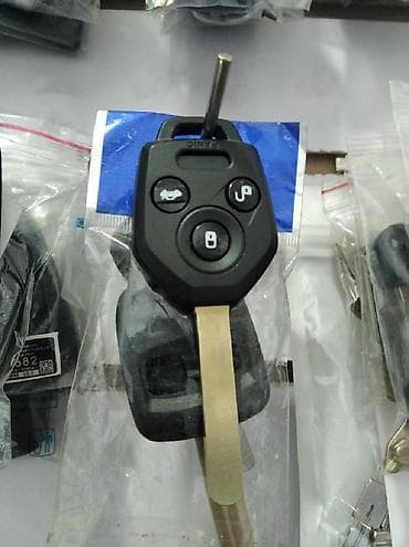 Пульт оригинал для Субару Форестер цена 5000