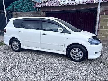 багаж на ипсум: Toyota Ipsum: 2003 г., Минивэн — 5