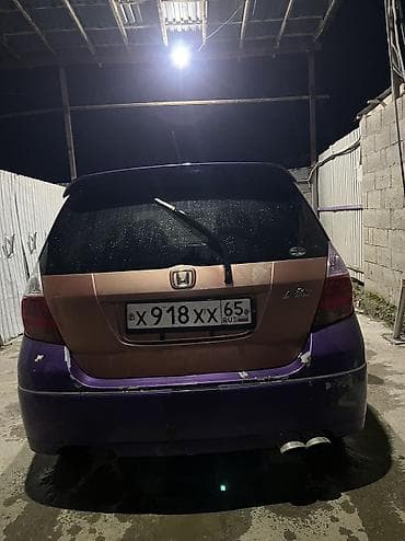 Honda Fit: 2005 г., 1.3 л, Автомат, Бензин, Хэтчбэк — 3