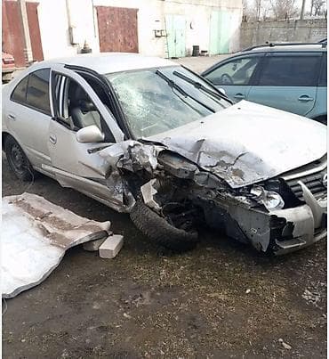 Автомобиль после ДТП для разборки на запчасти. nissan Almera classic