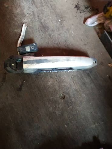 corolla runx: Передняя левая дверная ручка Дверная ручка Toyota Б/у, Оригинал — 2