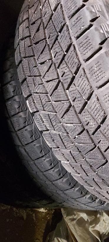 65: Шины 235 / 65 / R 17, Зима, Б/у, Комплект, Внедорожные (АТ/МТ), Япония, Bridgestone — 3