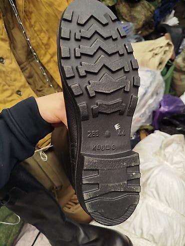 Кроссовки и спортивная обувь: Кожаные сапоги (кирзовые/боевые) с рантом и протекторной подошвой — 3