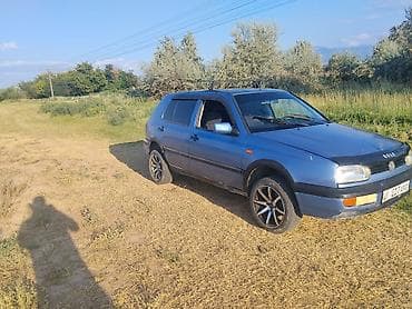 Транспорт: Volkswagen Golf: 1993 г., 1.8 л, Механика, Бензин, Хэтчбэк — 2