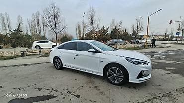 audi q6: Hyundai Sonata: 2019 г., Гибрид, Седан — 3