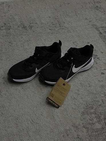 Детский мир: Детские кроссовки Nike - Модель: DD (по ярлыку на язычке) - Размер — 3