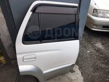 школьную форму на мальчика: Toyota Surf 185 задняя правая дверь, Тойота Сурф 185 задняя правая — 1