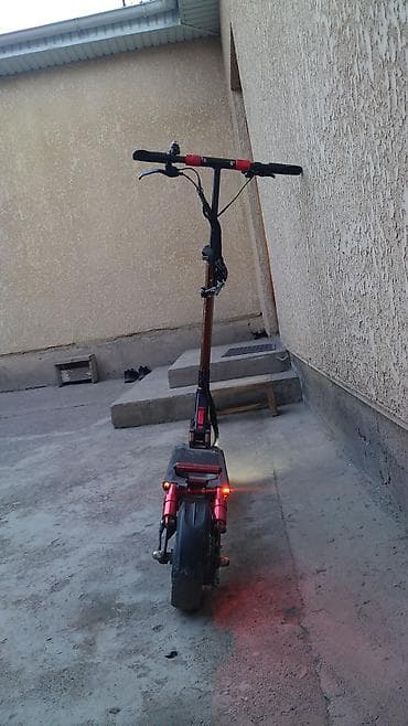 etari 700 max: Электросамокат, Kugoo, Б/у — 2