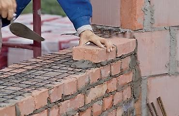 a frame: Кладка кирпича и строительство домов под ключ - Профессиональная — 2