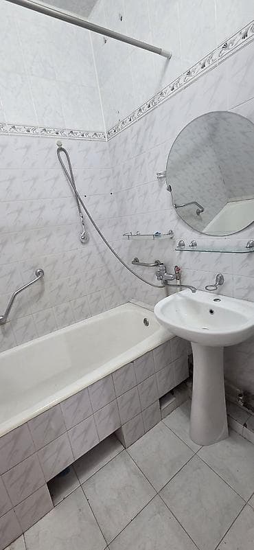 задаю: 2 комнаты, 50 м², 105 серия, 4 этаж, Старый ремонт — 4