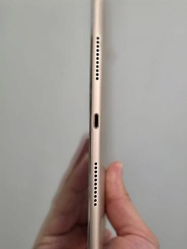 Планшеты: Планшет, Apple, 10" - 11", Wi-Fi, Б/у, Классический цвет - Золотой — 3