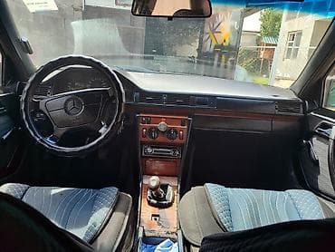 салон от мерса: Mercedes-Benz W124: 1992 г., 3 л, Механика, Дизель, Седан — 5