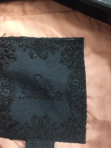 розовый пиджак: Легкая курточка на весну размер 36-38, идет в комплекте со с’емным — 3