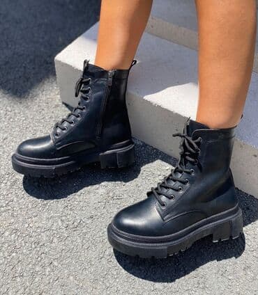 сапоги из натурального меха и кожи: Срочно продаю! Заказывала с Турции. Экокожа. Еврозима. Маломерят на — 3