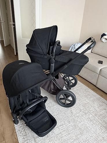коляска срочно: Коляска, цвет - Черный, Б/у — 2